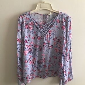 Log sleeve cross neck shirt